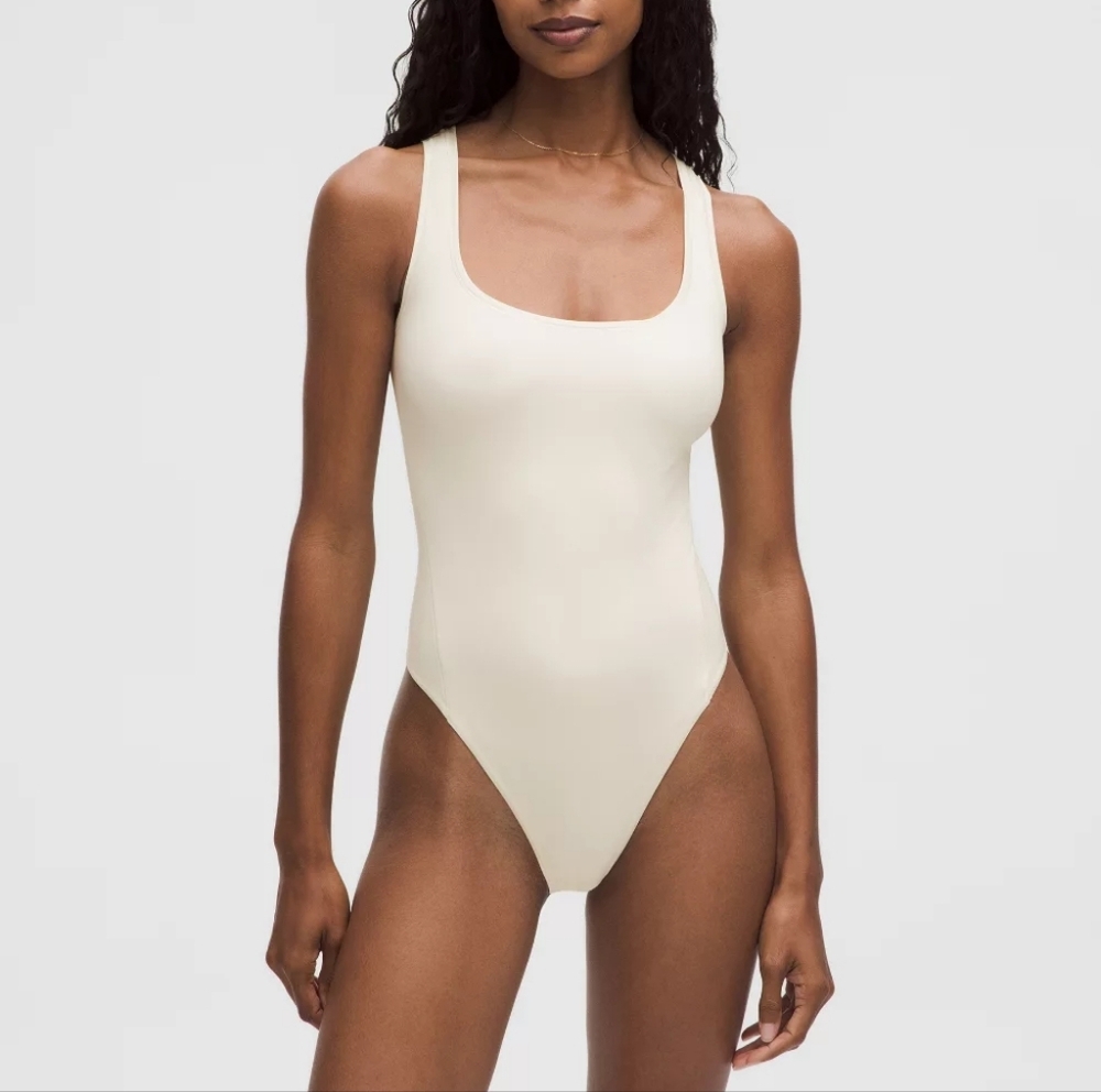 Lululemon wundermost ultra soft nulu square neck sleeveless bodysuit